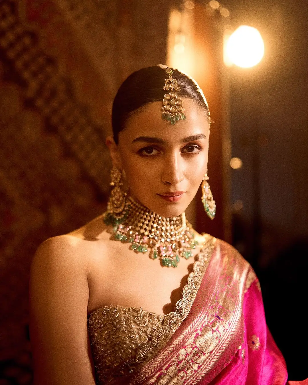 Alia Bhatt Wearing Beautiful Earrings Jewellery Pink Saree